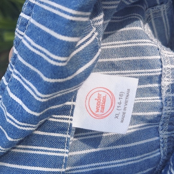 Wonder Nation Pinstriped 3 Tierd Button up Th Front - Picture 5 of 5